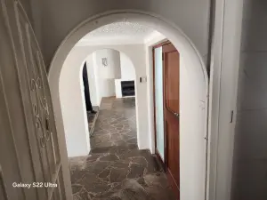 6 Bedroom House to Rent in Greendale