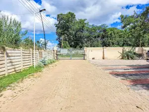 Flat/Apartment to Rent in Borrowdale West