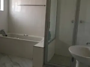 Flat/Apartment to Rent in Glen Lorne