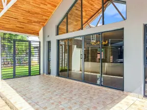 Townhouse/Cluster to Rent in Marlborough