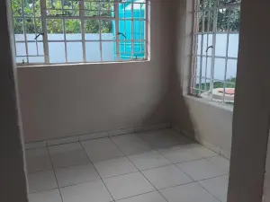 3 Bedroom House to Rent in Mainway Meadows