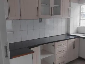 3 Bedroom House to Rent in Mainway Meadows