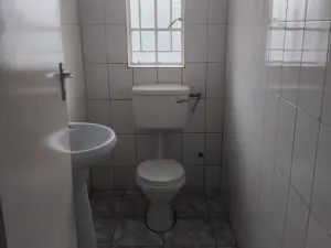 3 Bedroom House to Rent in Mainway Meadows