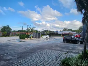 Retail/Shop to Rent in Greendale North