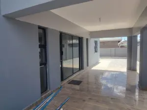 4 Bedroom House to Rent in Hatfield