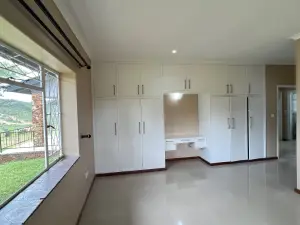 4 Bedroom House to Rent in Carrick Creagh Estate