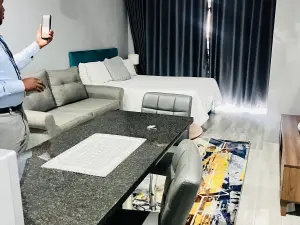 Flat/Apartment to Rent in Borrowdale West