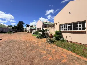 Townhouse/Cluster to Rent in Avondale