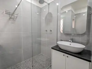 Flat/Apartment to Rent in Greystone Park