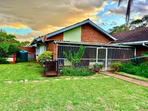 2 Bedroom Cottage/Garden Flat to Rent in Avondale West