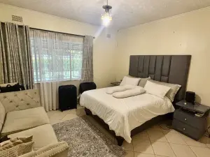 2 Bedroom Cottage/Garden Flat to Rent in Avondale West