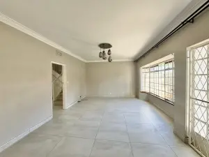 Townhouse/Cluster to Rent in Avenues