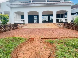 7 Bedroom House to Rent in Glen Lorne