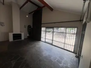 6 Bedroom House to Rent in Greendale