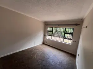 6 Bedroom House to Rent in Greendale