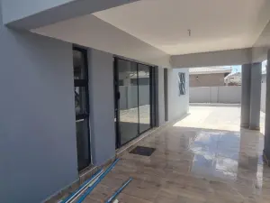 4 Bedroom House to Rent in Arlington