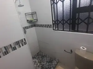 3 Bedroom House to Rent in Rockview