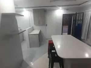 3 Bedroom House to Rent in Rockview