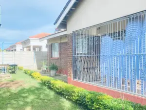 4 Bedroom House to Rent in Marlborough