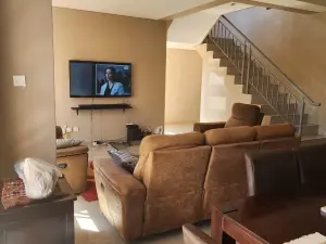 Townhouse/Cluster to Rent in Vainona