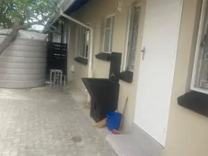 2 Bedroom Cottage/Garden Flat to Rent in Avondale