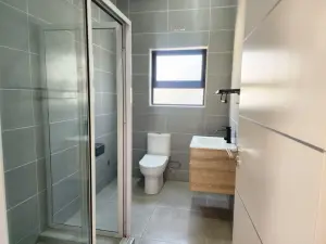 Townhouse/Cluster to Rent in Pomona