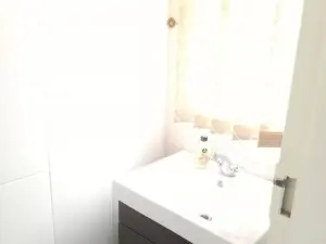 Flat/Apartment to Rent in Avondale