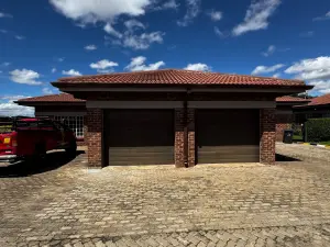 Cottage/Garden Flat for Sale