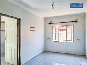 3 Bedroom House to Rent in Zimre Park