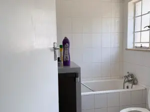 Office to Rent in Emerald Hill