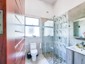 Townhouse/Cluster to Rent in Borrowdale West