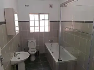 3 Bedroom House to Rent in Greendale