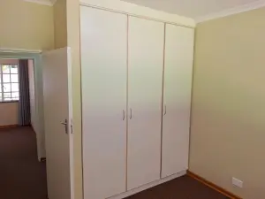 3 Bedroom House to Rent in Greendale