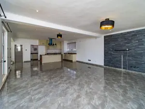 3 Bedroom House to Rent in Carrick Creagh Estate