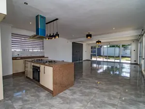 3 Bedroom House to Rent in Carrick Creagh Estate