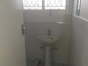 5 Bedroom House to Rent in Belvedere