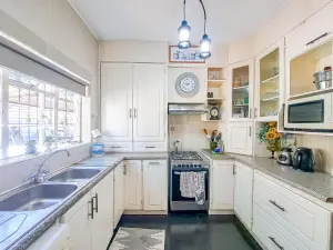 Flat/Apartment to Rent in Avondale