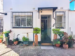 Flat/Apartment to Rent in Avondale