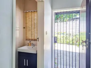 Flat/Apartment to Rent in Avondale