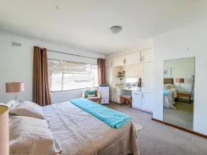 Flat/Apartment to Rent in Avondale