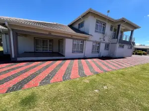 4 Bedroom House to Rent in Arlington