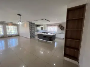 4 Bedroom House to Rent in Arlington