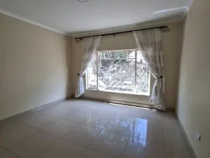 6 Bedroom House to Rent in Greendale