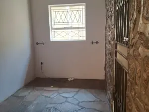 6 Bedroom House to Rent in Greendale