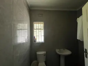 5 Bedroom House to Rent in Strathaven