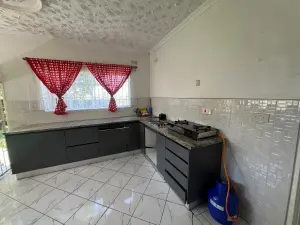 5 Bedroom House to Rent in Strathaven