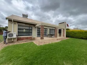 Townhouse/Cluster to Rent in Marlborough