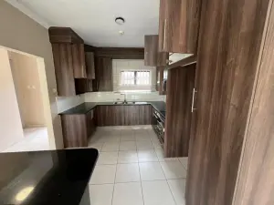 Townhouse/Cluster to Rent in Marlborough