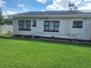 3 Bedroom Cottage/Garden Flat to Rent in Athlone