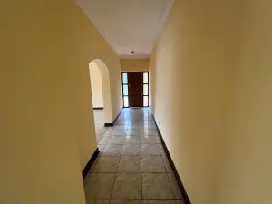 4 Bedroom House to Rent in Borrowdale West